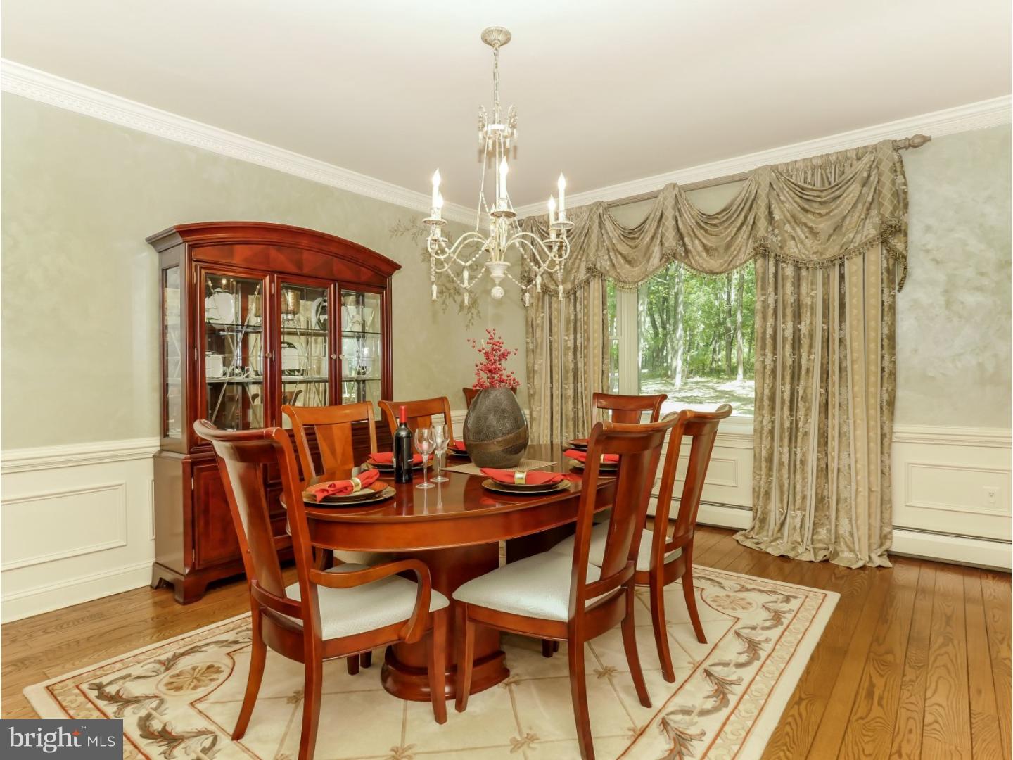 180 Twining Bridge Road Newtown, PA 18940 - Photo 4 of 25 Dining Room