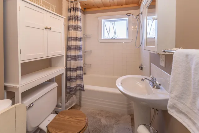 $399,000 | 27 Lawrence Avenue, Thomaston, ME 04861