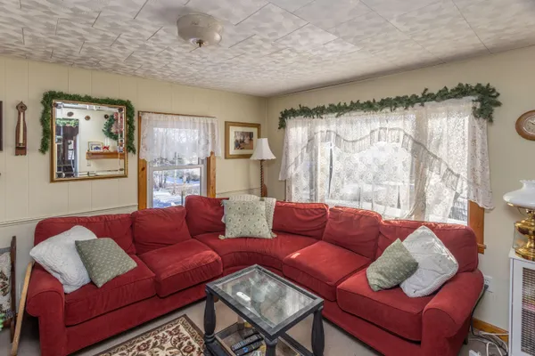 $399,000 | 27 Lawrence Avenue, Thomaston, ME 04861