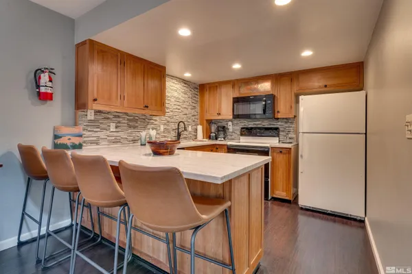 $698,000 | 100 Lake Village Drive, Unit B, Stateline, NV 89449