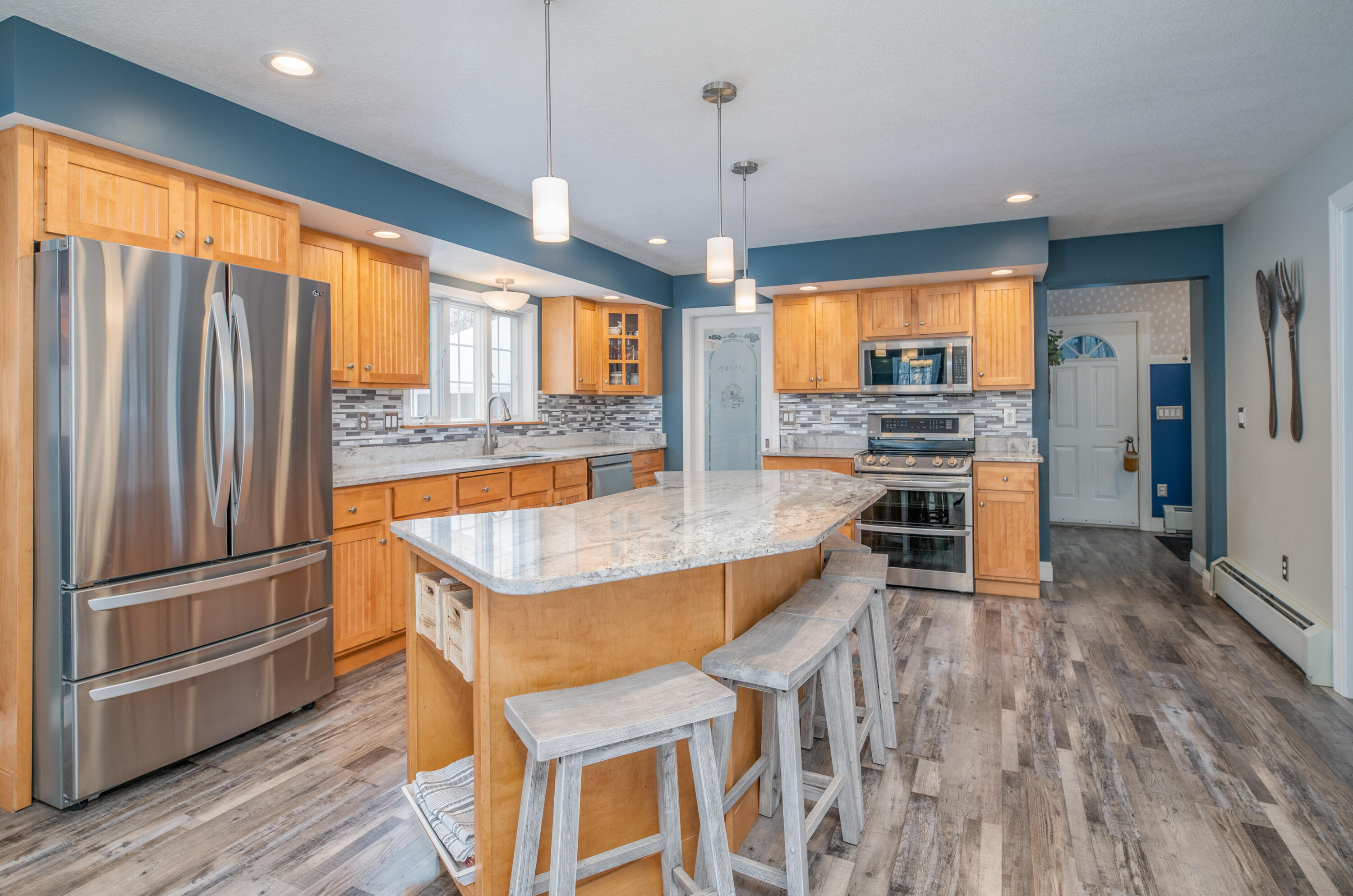 284 Snow Pond Road Oakland, ME 04963 - Photo 9 of 55 Interior11