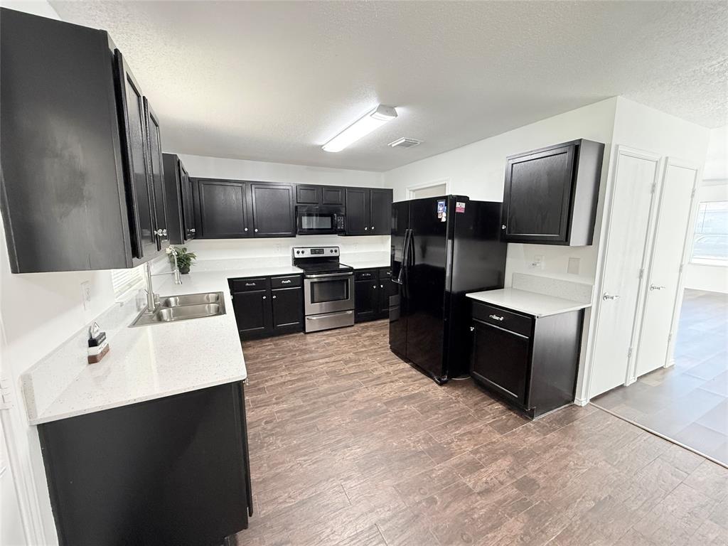 1212 Rambling Brook Trail Denton, TX 76210 - Photo 10 of 34
