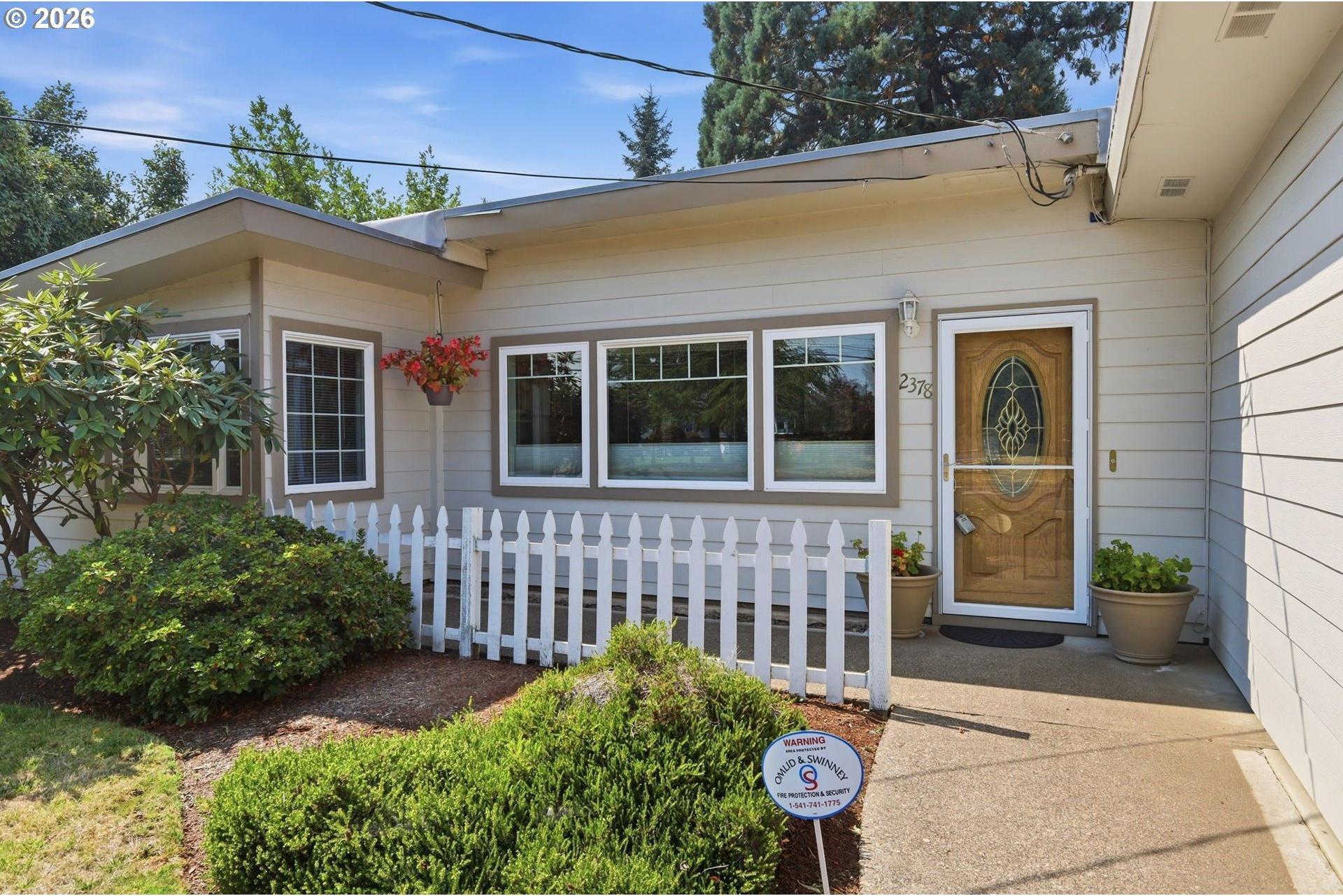 2378 19th Street Springfield, OR 97477 - Photo 2 of 36 Gallery Image 2