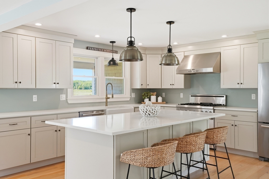 300 Gannett Road Scituate, MA 02066 - Photo 9 of 27