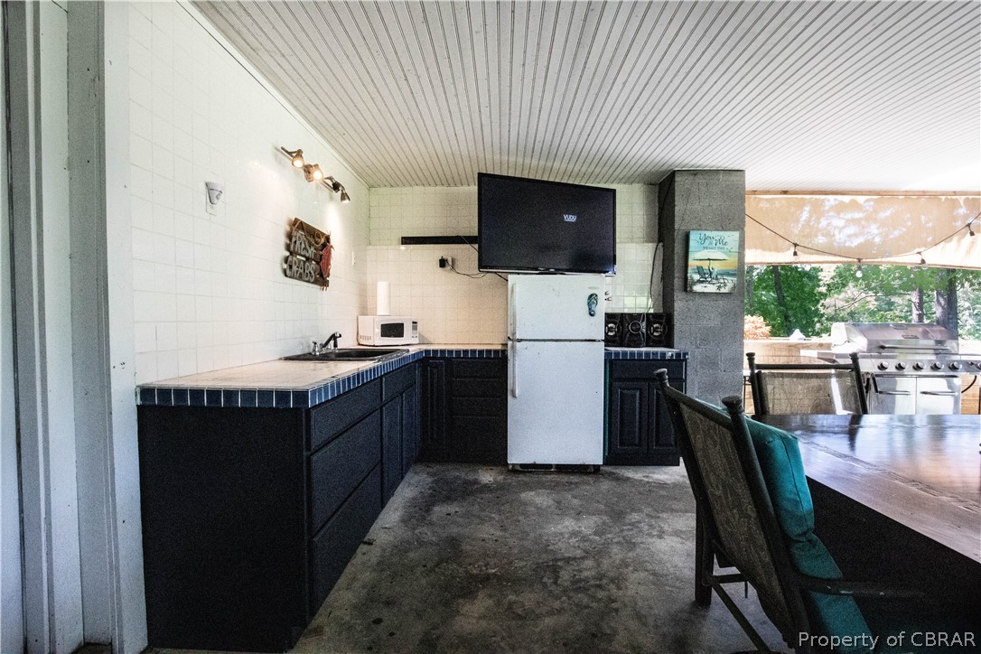 2471 Regent Road Topping, VA 23169 - Photo 34 of 40 Outdoor kitchen
