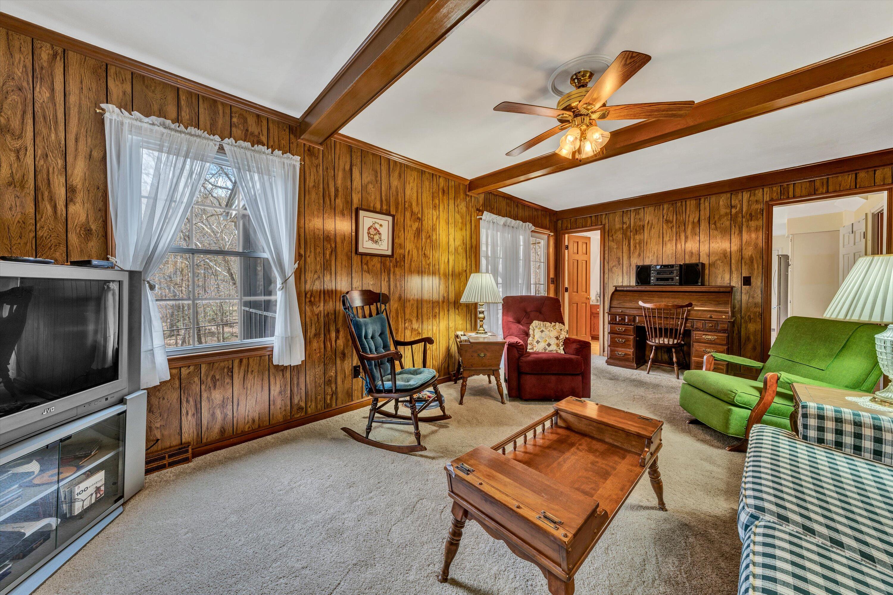 3252 Longhorn Road Roanoke, VA 24018 - Photo 13 of 36 13-032820240093