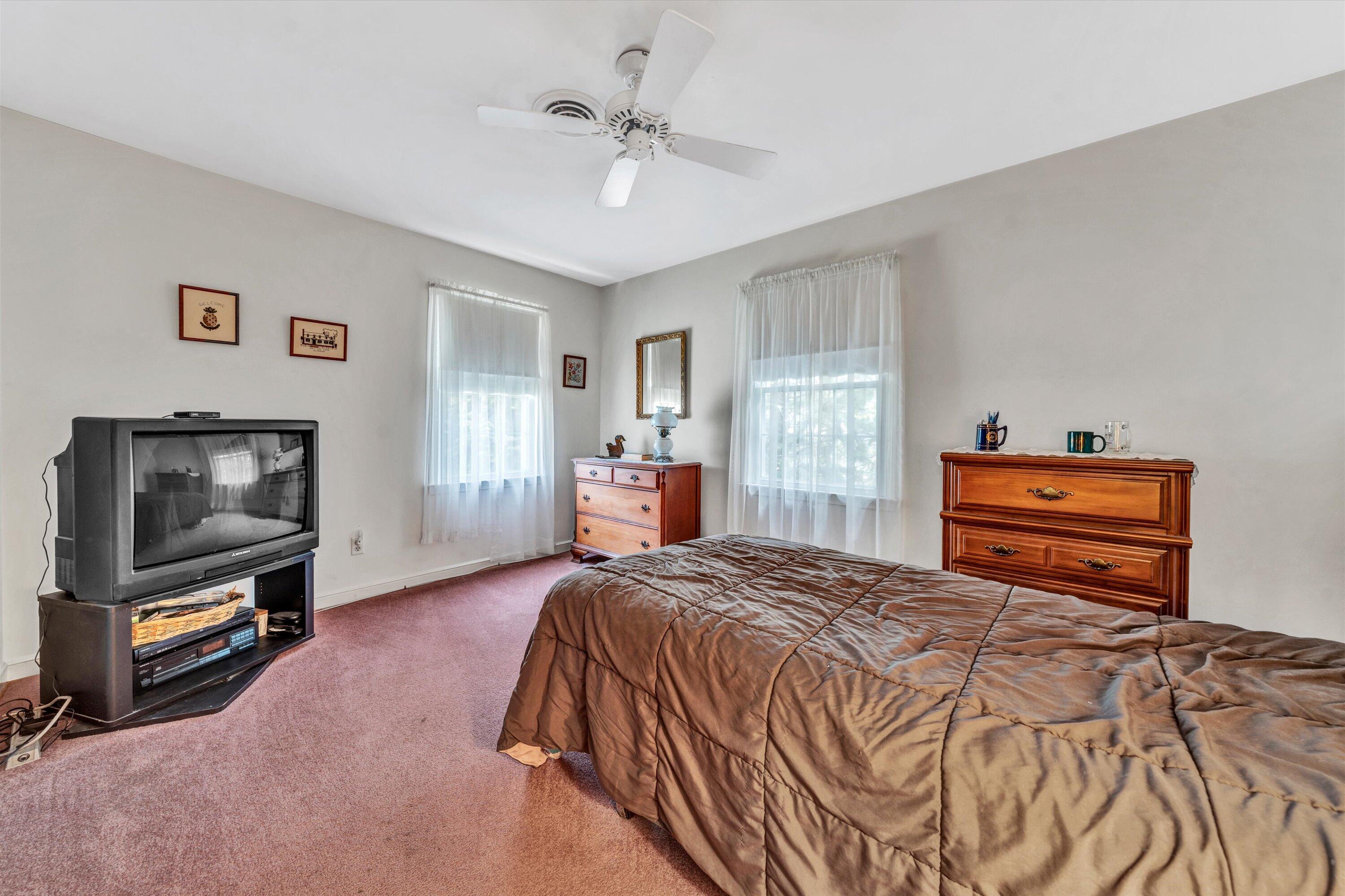 3252 Longhorn Road Roanoke, VA 24018 - Photo 25 of 36 25-032820240105