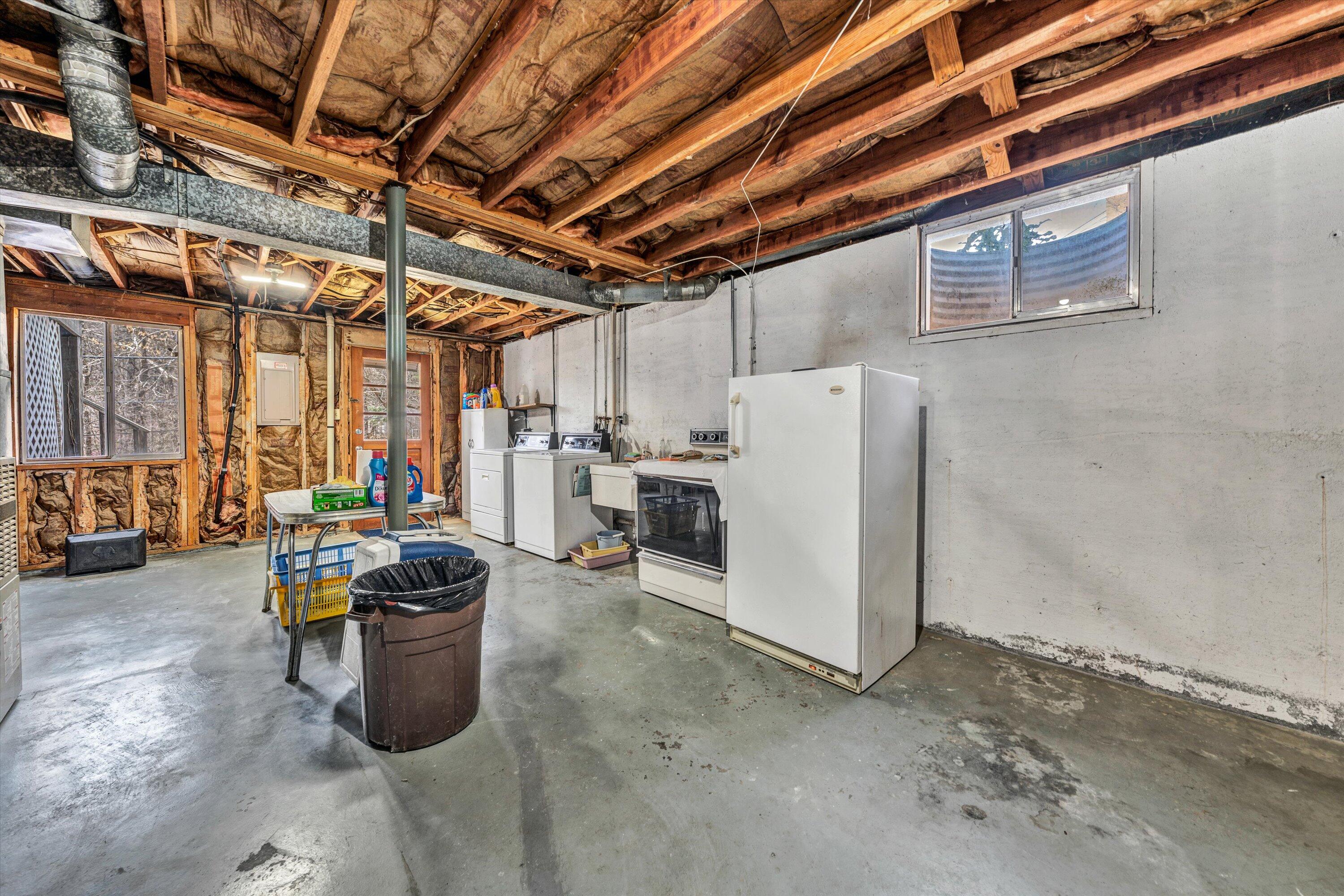 3252 Longhorn Road Roanoke, VA 24018 - Photo 27 of 36 27-032820240107