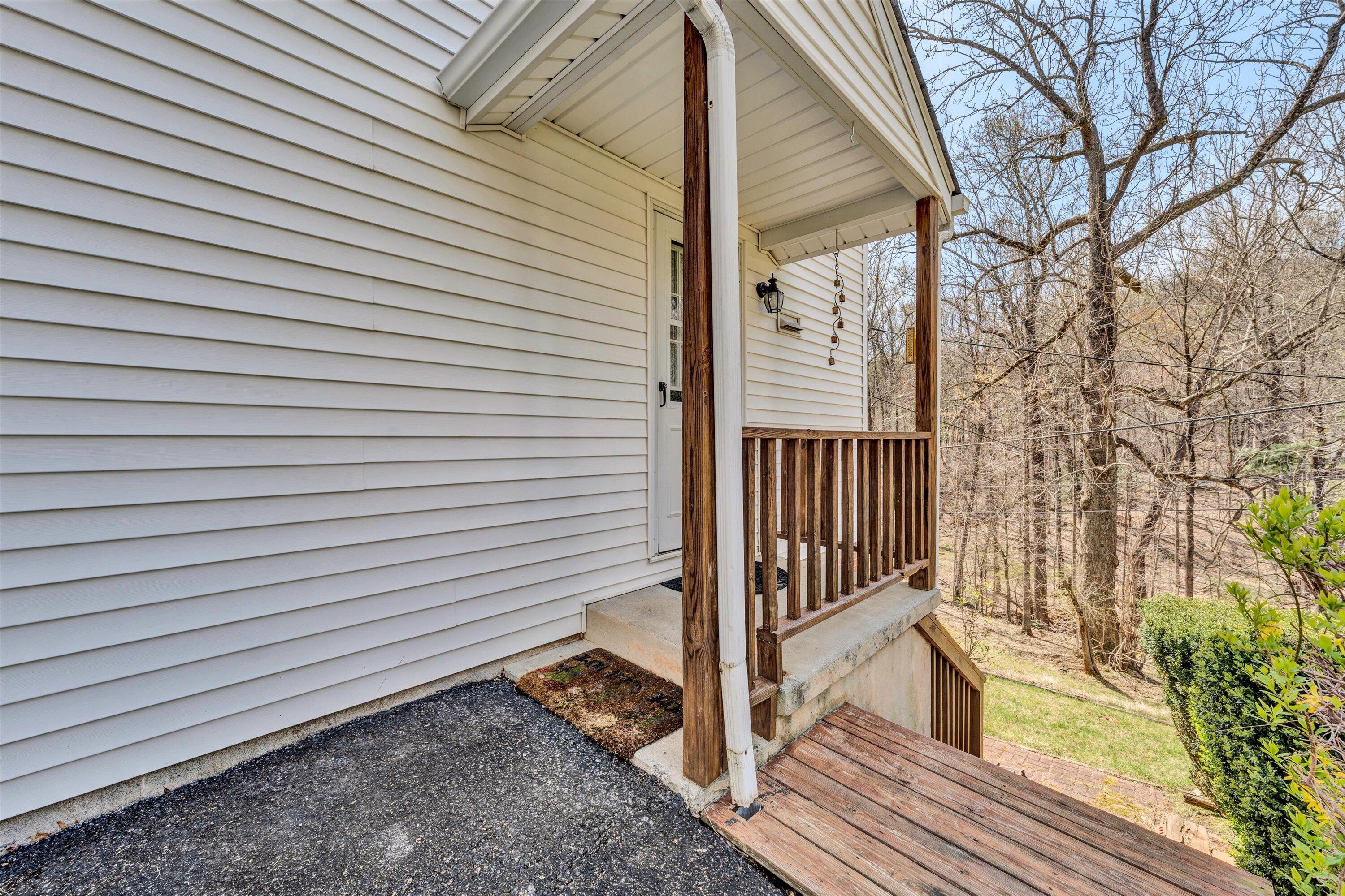 3252 Longhorn Road Roanoke, VA 24018 - Photo 29 of 36 29-032820240109