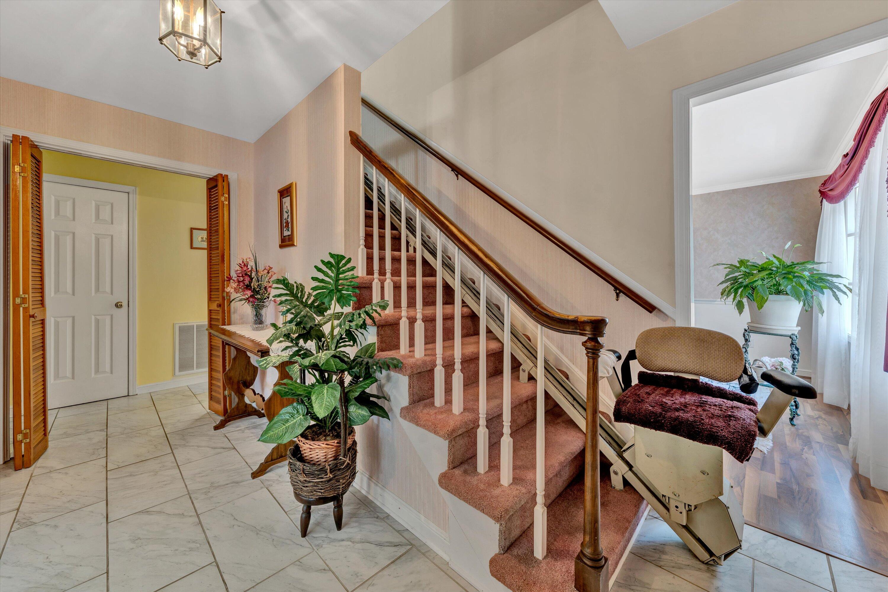 3252 Longhorn Road Roanoke, VA 24018 - Photo 4 of 36 04-032820240086