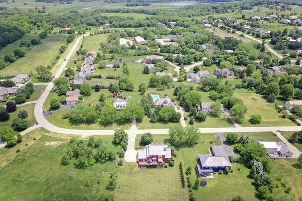 $89,000 | 415 Laurine Court, Spring Grove, IL 60081