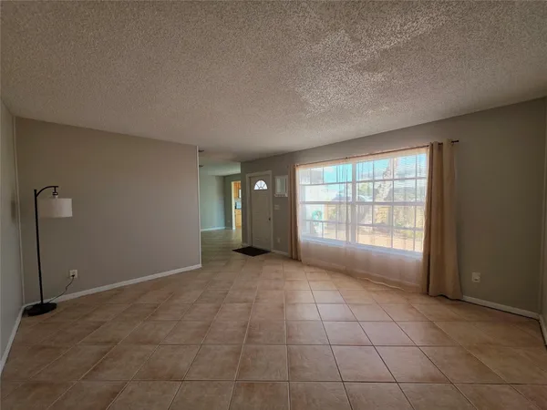 $1,650 | 5282 Southeast 43rd Trace, Okeechobee, FL 34974