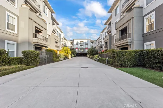 $670,000 | 1801 East Katella Avenue, Unit 2063, Anaheim, CA 92805