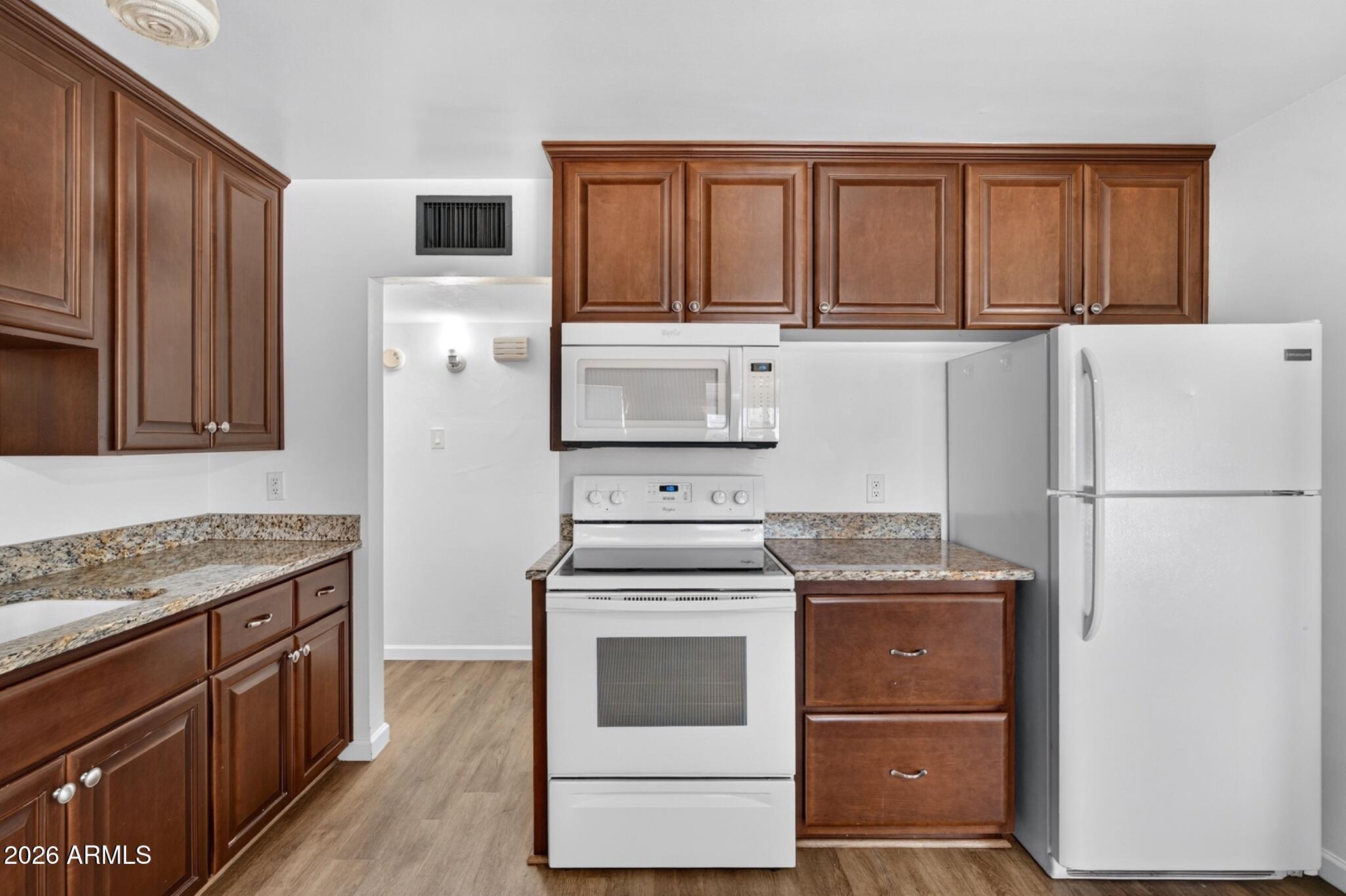 1711 South Roberts Road Tempe, AZ 85281 - Photo 12 of 36