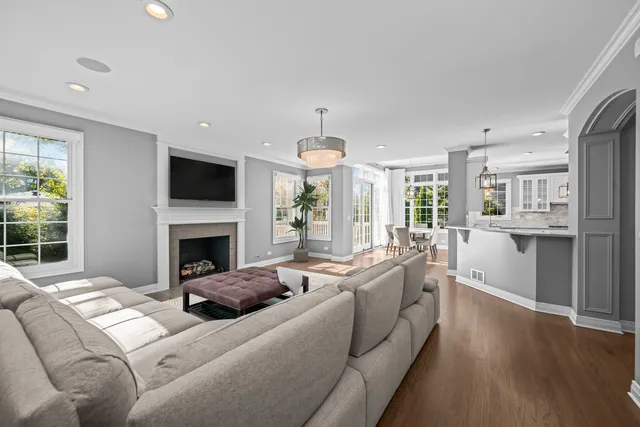 $1,895,000 | 3081 Saratoga Lane, Glenview, IL 60026