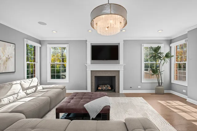 $1,895,000 | 3081 Saratoga Lane, Glenview, IL 60026