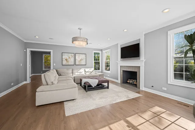 $1,895,000 | 3081 Saratoga Lane, Glenview, IL 60026