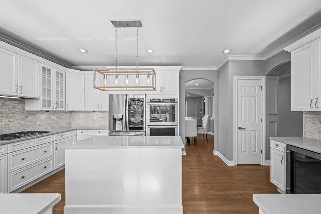 $1,895,000 | 3081 Saratoga Lane, Glenview, IL 60026