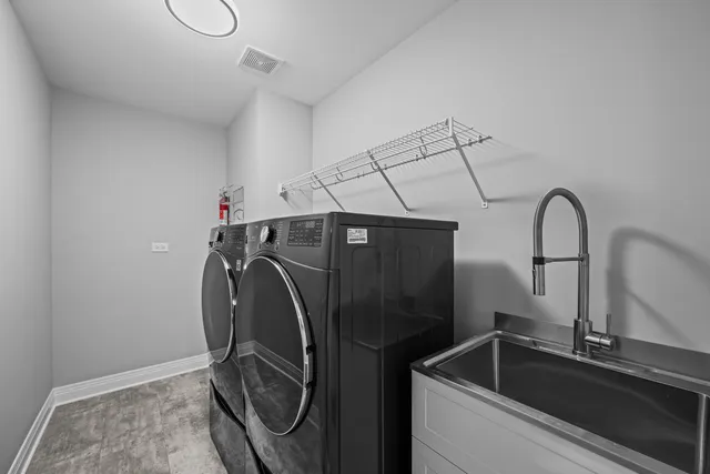 $1,895,000 | 3081 Saratoga Lane, Glenview, IL 60026