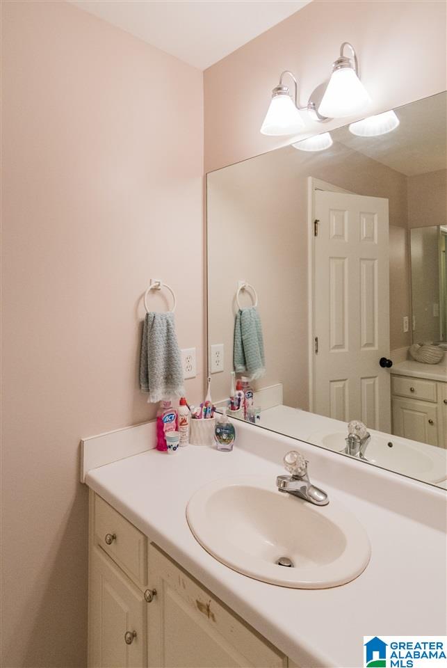 1817 Cross Circle Birmingham, AL 35244 - Photo 27 of 36