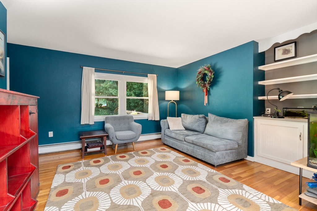 10 Hopkinton Road Upton, MA 01568 - Photo 12 of 31