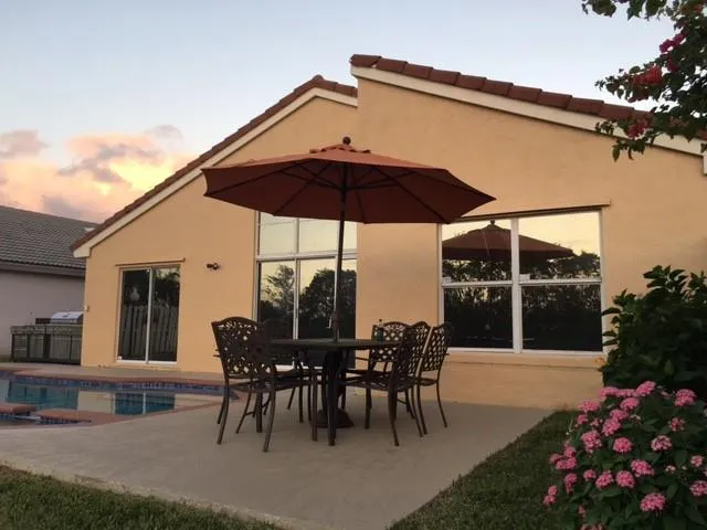 $4,300 | 160 Northwest 166th Avenue, Pembroke Pines, FL 33028