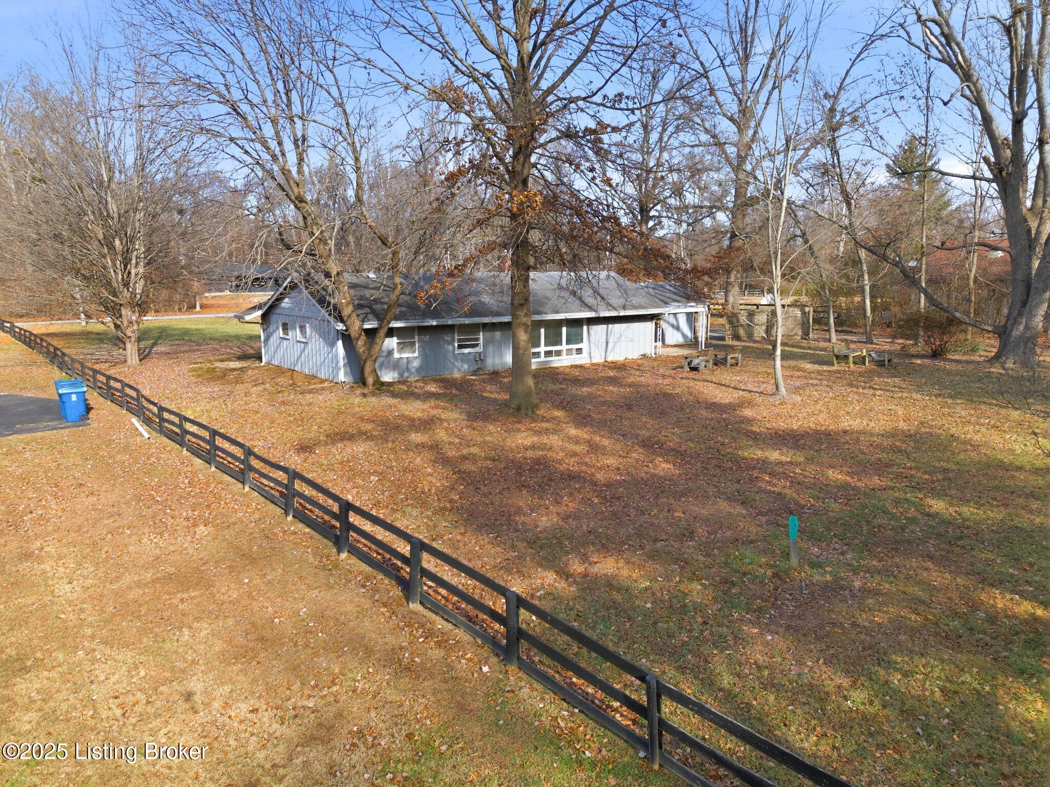 11108 Beech Road Louisville, KY 40223 - Photo 21 of 41 11108 Beech Rd-15