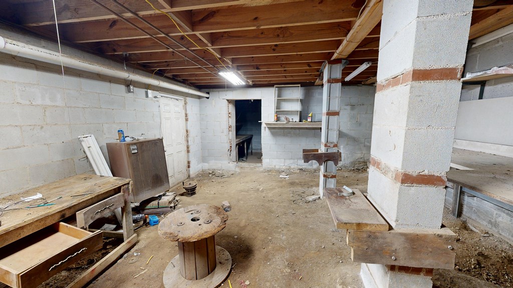 4320 Canady Street Columbus, GA 31909 - Photo 38 of 40 a view of workspace with wooden floor