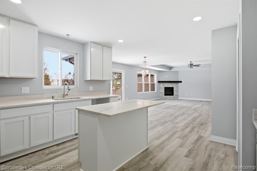 3120 Roma Court Wixom, MI 48393 - Photo 21 of 39