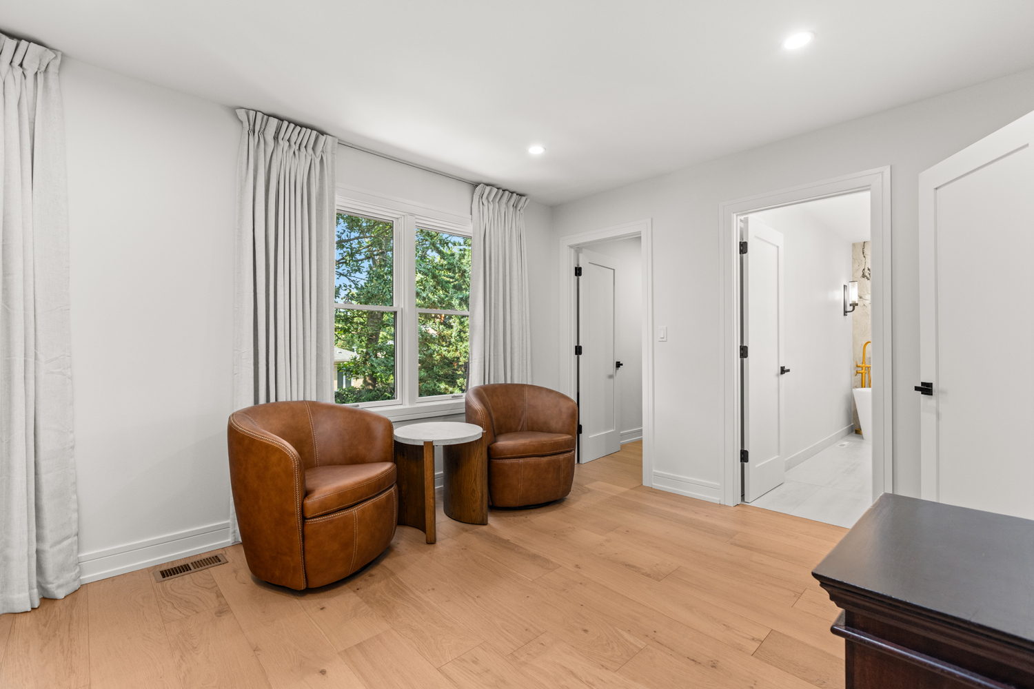 3936 Dundee Road Northbrook, IL 60062 - Photo 38 of 46 Gallery Image 38