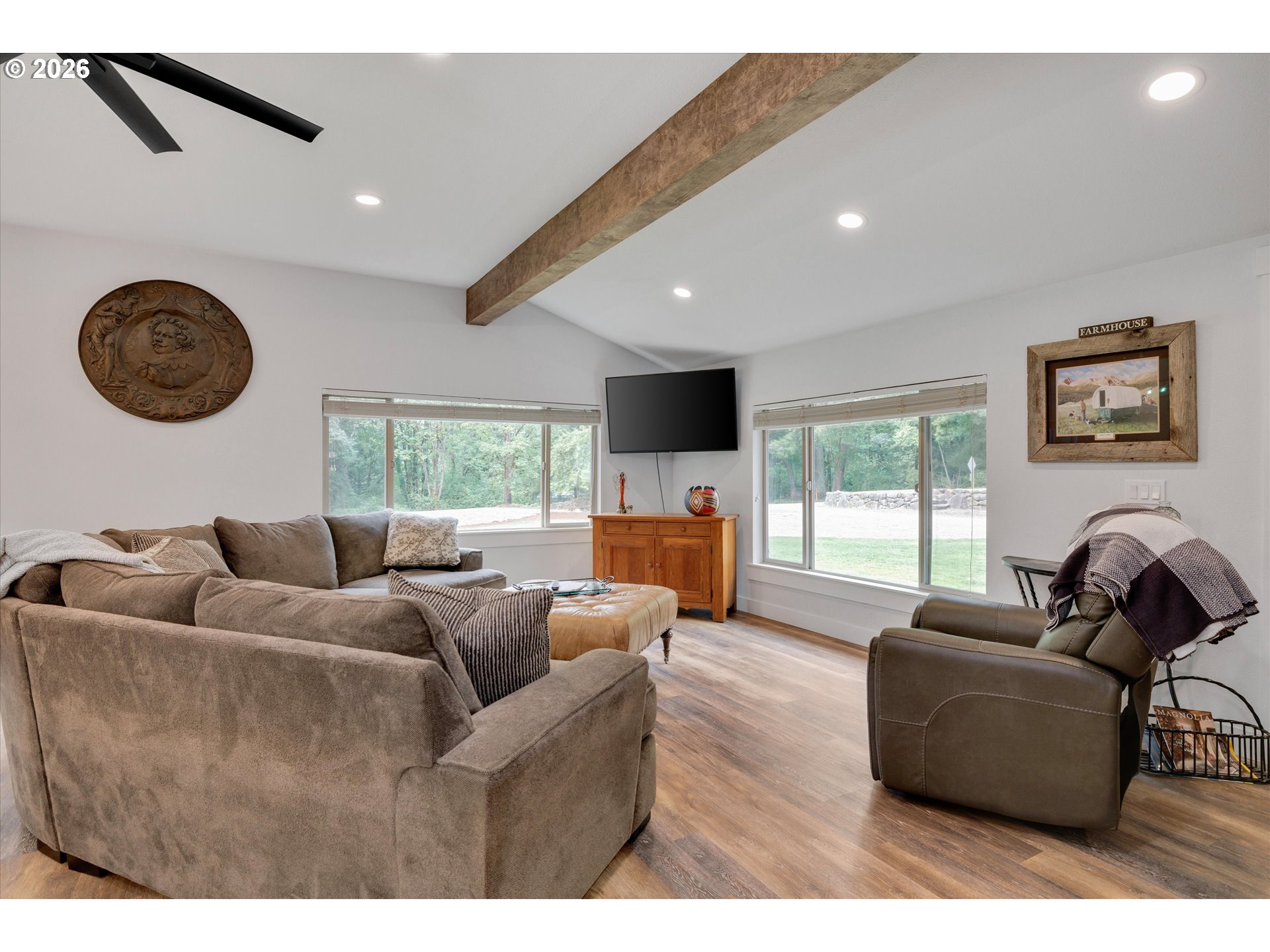 14900 South Howards Mill Road Mulino, OR 97042 - Photo 18 of 43 Living Room