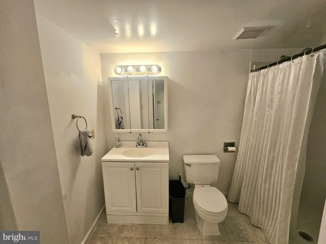 $1,350 | 3220 Alice Court, Falls Church, VA 22042