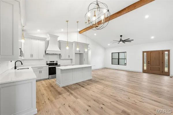 $489,900 | 102 Oak Hall Road, Jonesburg, MO 63351
