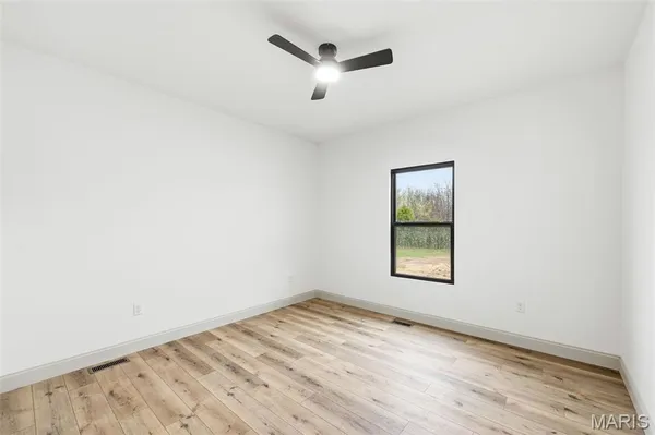 $489,900 | 102 Oak Hall Road, Jonesburg, MO 63351