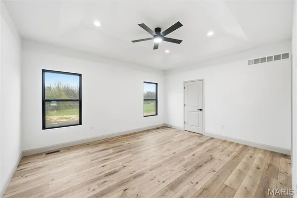 $489,900 | 102 Oak Hall Road, Jonesburg, MO 63351