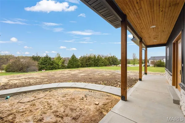 $489,900 | 102 Oak Hall Road, Jonesburg, MO 63351