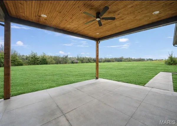 $489,900 | 102 Oak Hall Road, Jonesburg, MO 63351