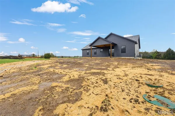 $489,900 | 102 Oak Hall Road, Jonesburg, MO 63351