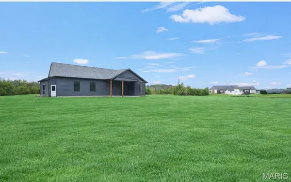 $489,900 | 102 Oak Hall Road, Jonesburg, MO 63351