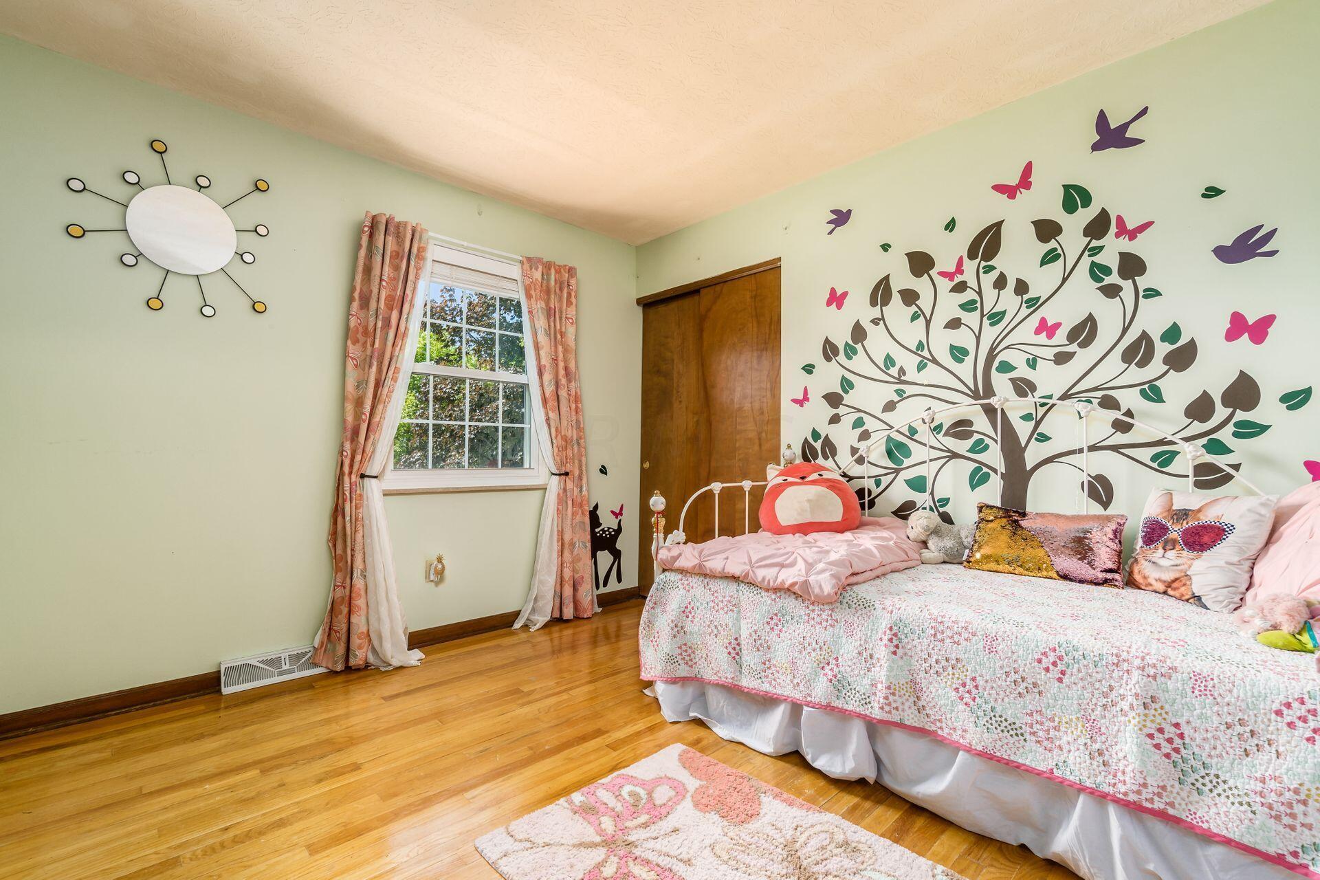 1480 Windham Road Columbus, OH 43220 - Photo 49 of 79 Bedroom #3