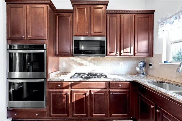 $600,000 | 445 Jameswood Court, Greer, SC 29651