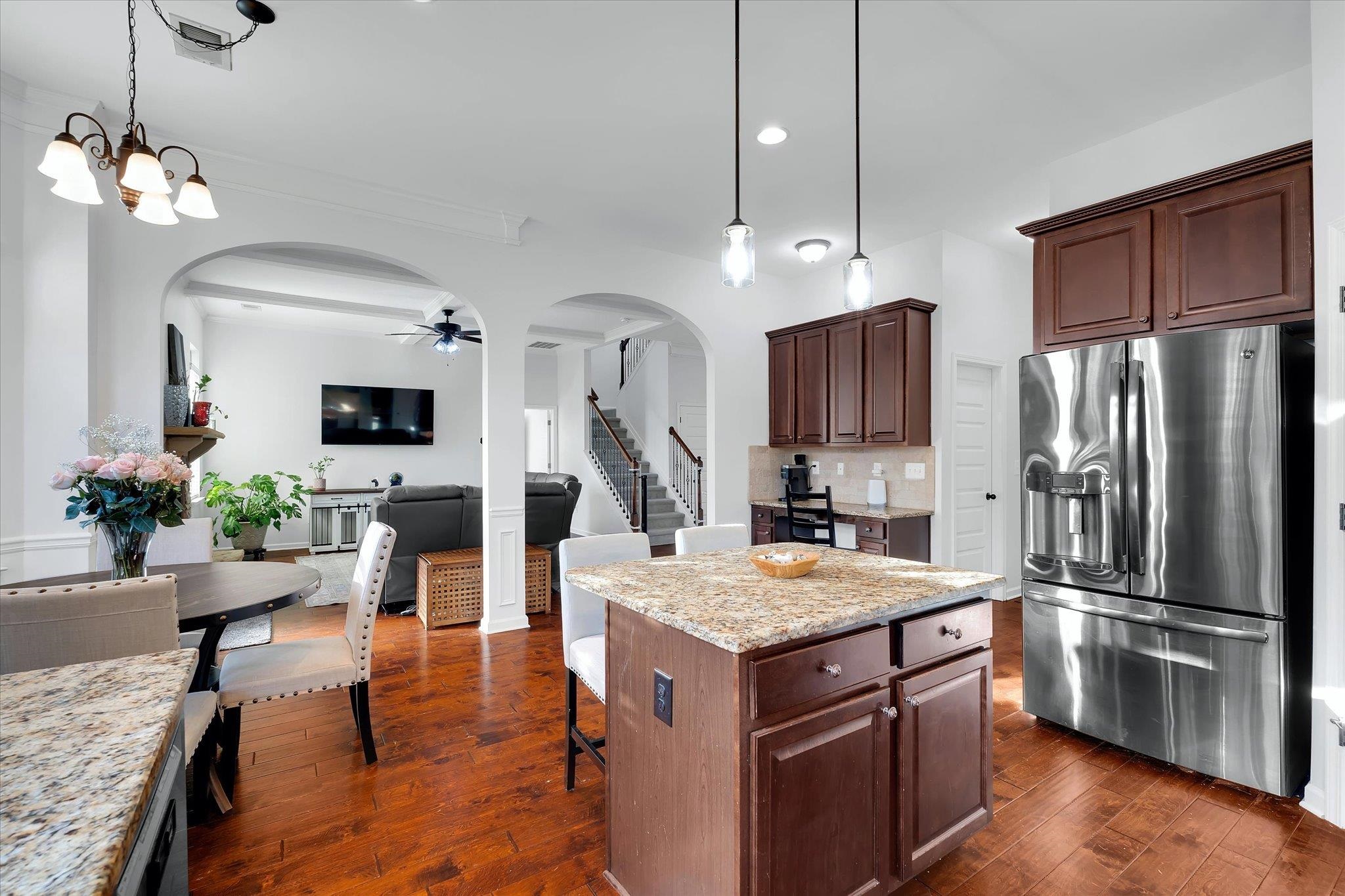 445 Jameswood Court Greer, SC 29651 - Photo 4 of 49