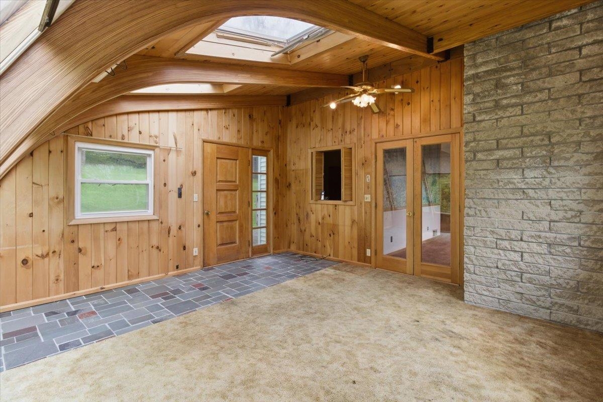 166 Cardinal Lane Bennington, VT 05201 - Photo 22 of 48