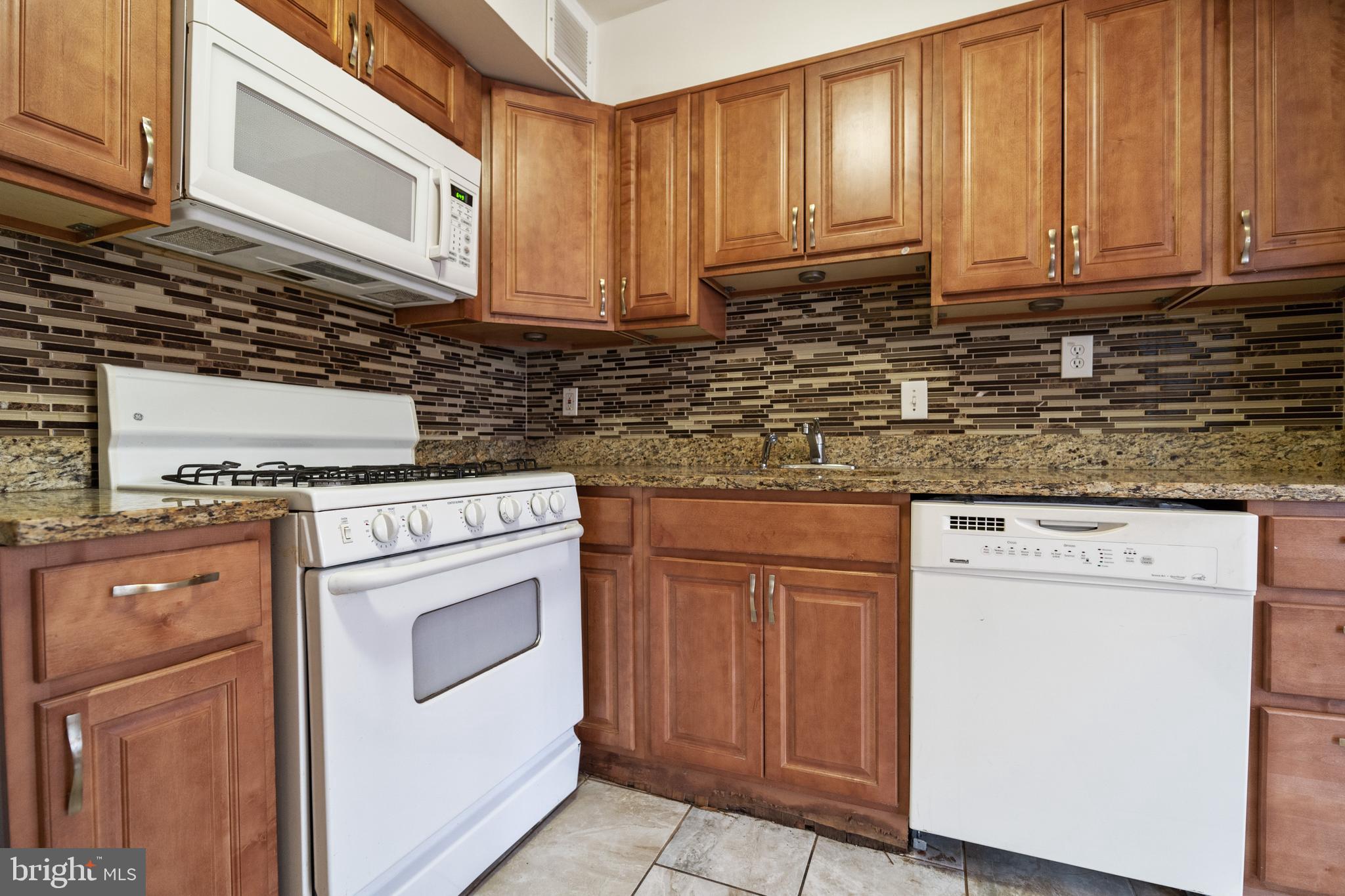 95 East Wayne Avenue, Unit 101 Silver Spring, MD 20901 - Photo 11 of 20