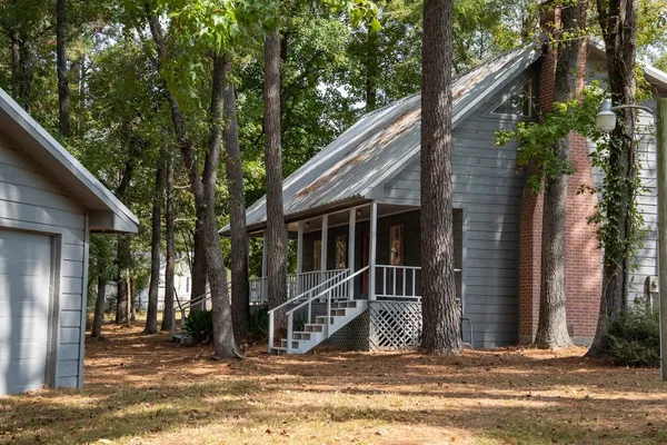 $289,000 | 565 Timber Bay Drive, Trinity, TX 75862