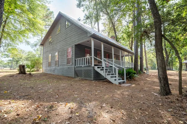 $289,000 | 565 Timber Bay Drive, Trinity, TX 75862