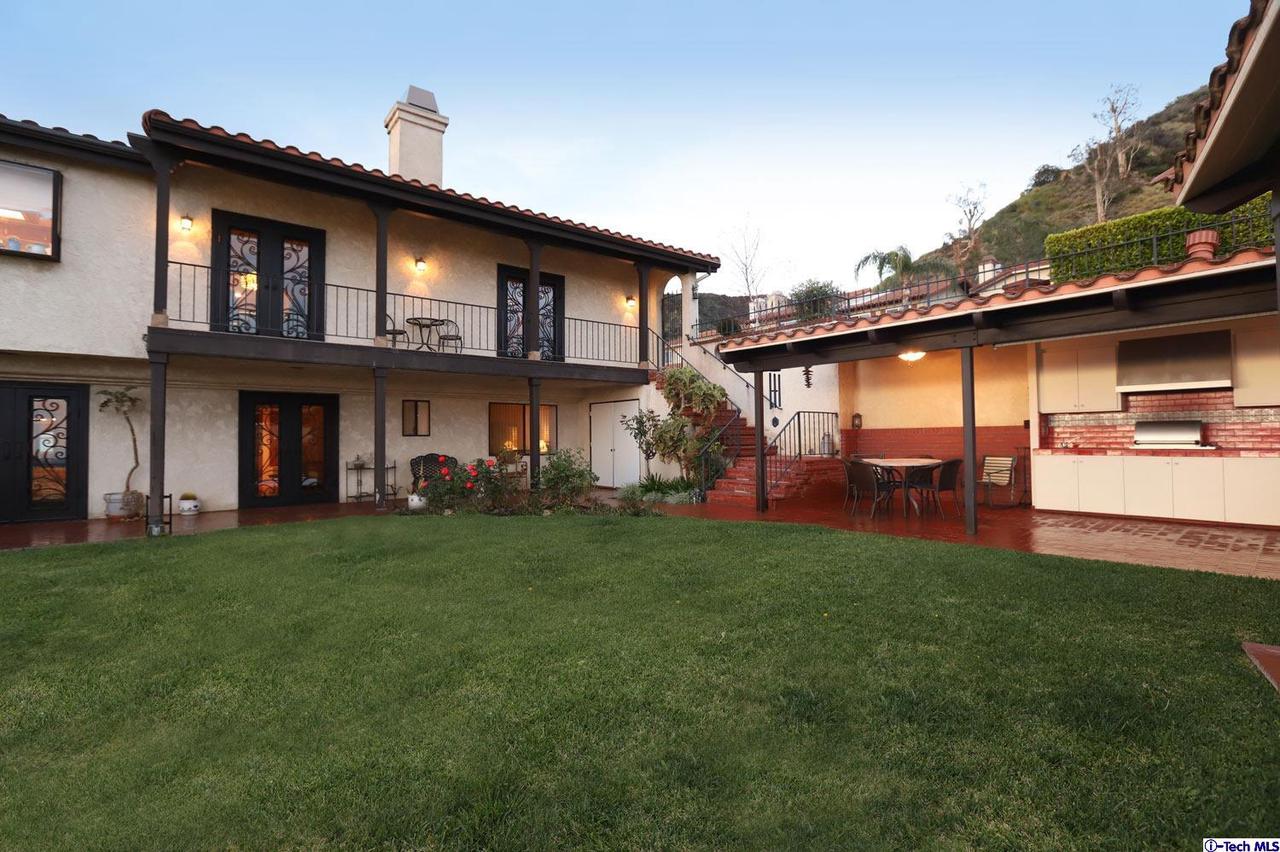 1727 Rudell Road Burbank, CA 91501 - Photo 42 of 58 Gallery Image 42