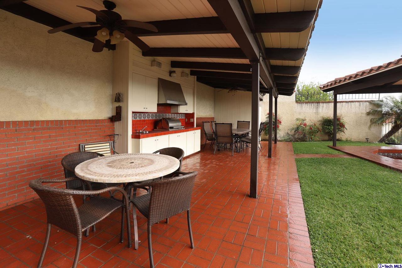 1727 Rudell Road Burbank, CA 91501 - Photo 43 of 58 Gallery Image 43