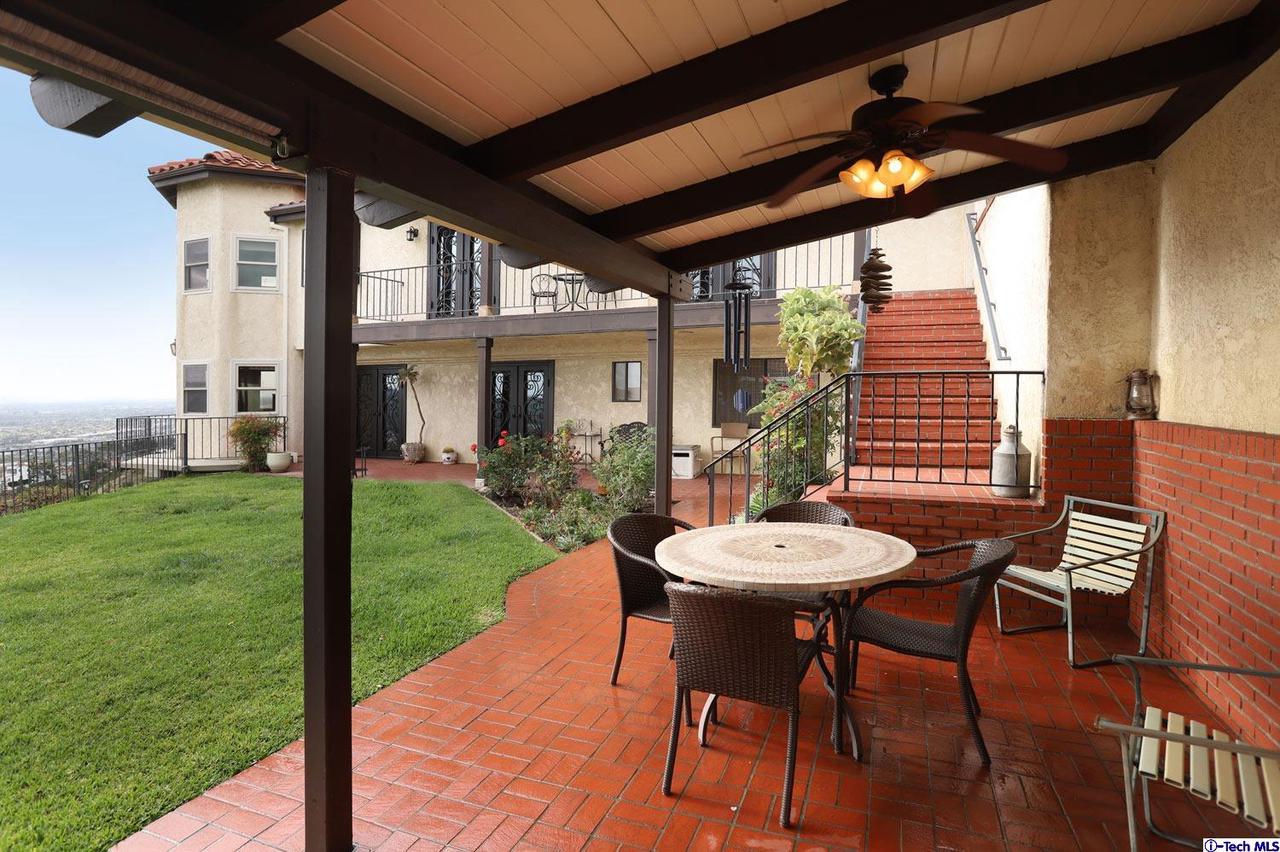 1727 Rudell Road Burbank, CA 91501 - Photo 49 of 58 Gallery Image 49
