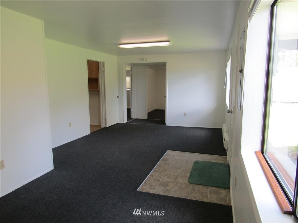 142 Skaggs Road Morton, WA 98356 - Photo 3 of 22 Gallery Image 3